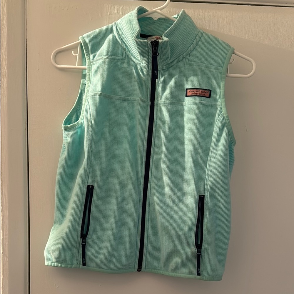 Girls Vineyard Vines Waffle Knit Vest, lightweight, size M (10-12)